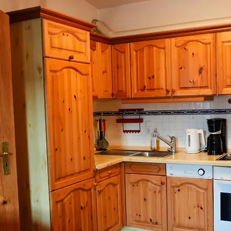 Landzeit Niedergraefenhain Apartman *